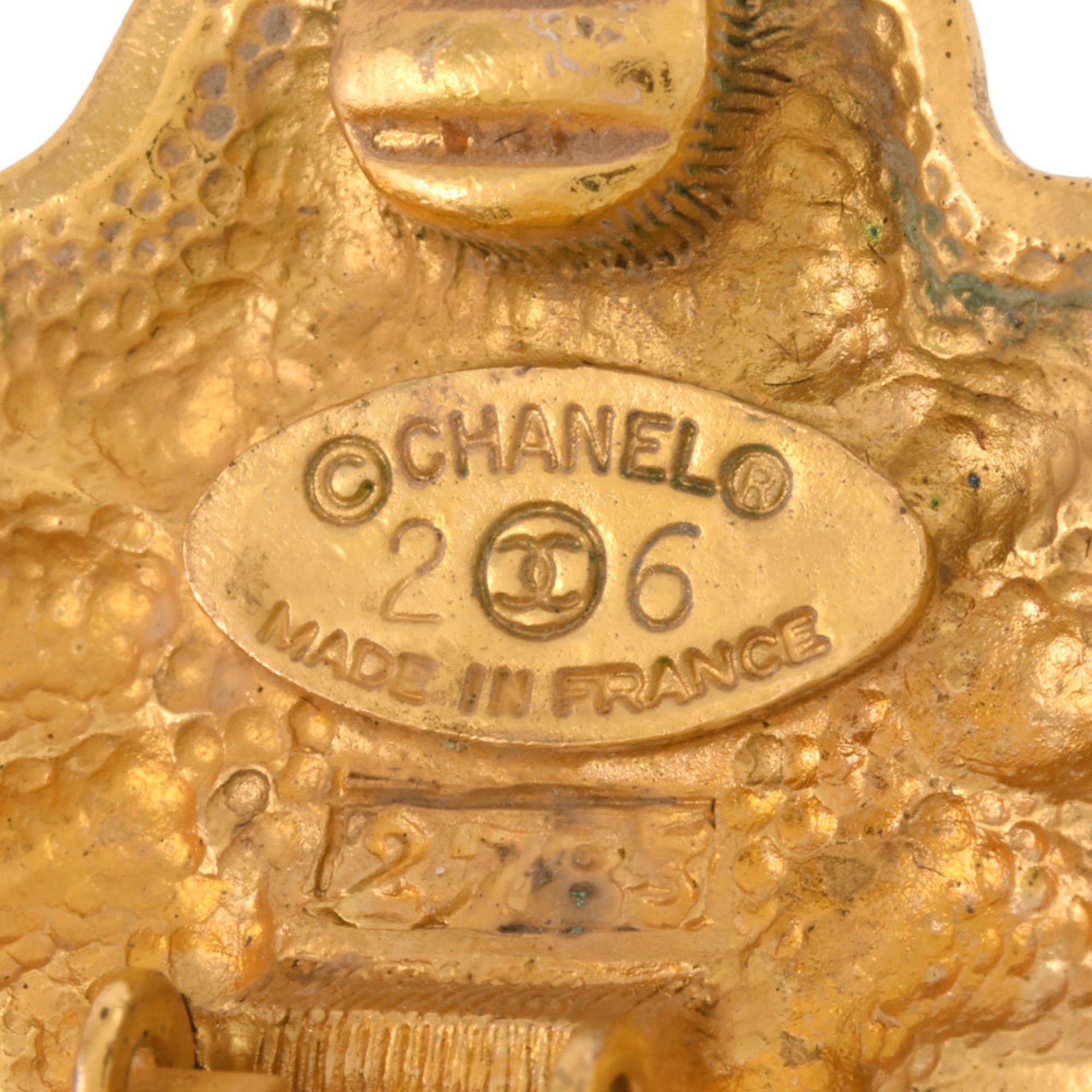 CHANEL diamond shaped 3-row earrings 4