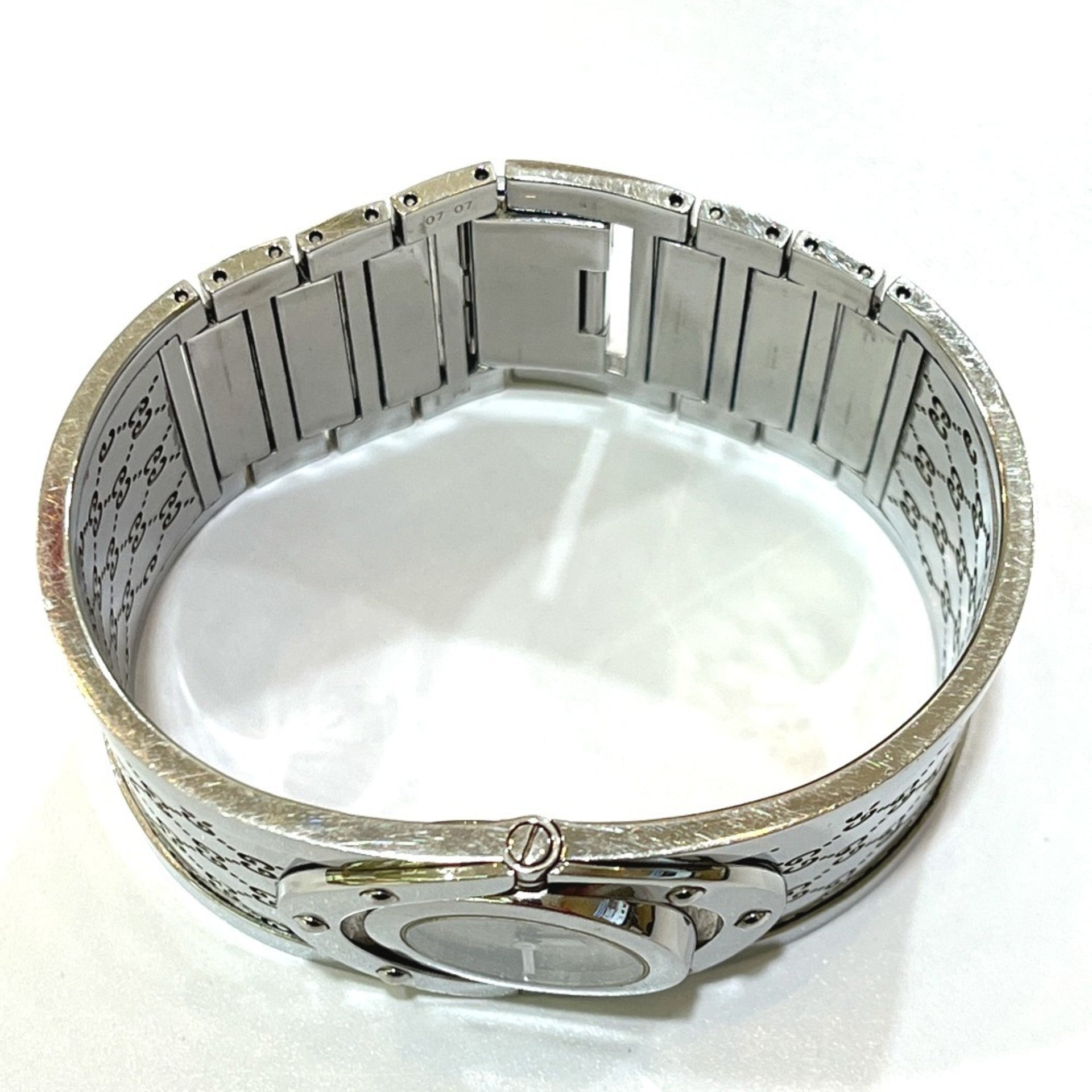 GUCCI YA112501 GG Toile Collection Wide Bangle Watch 8