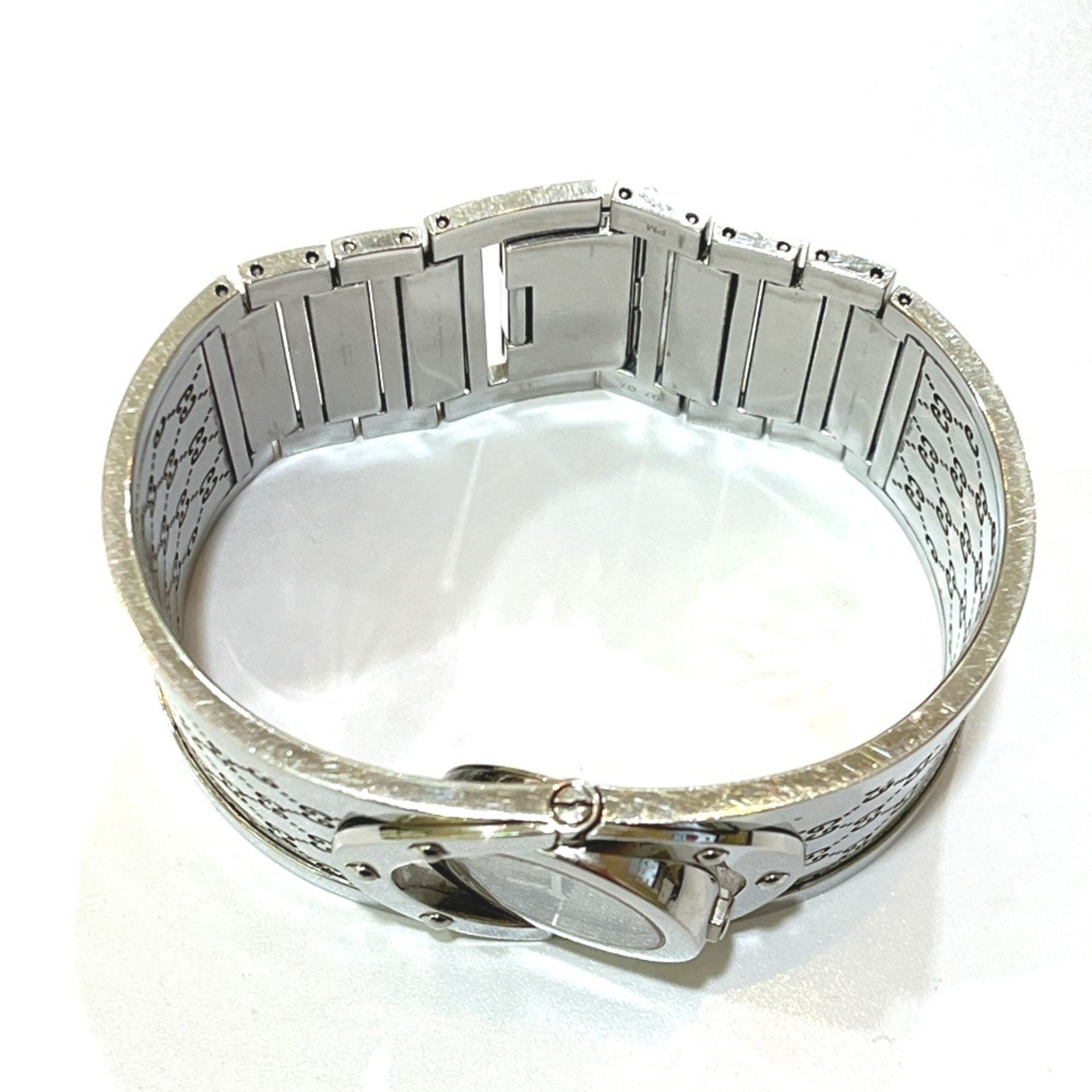 GUCCI YA112501 GG Toile Collection Wide Bangle Watch 9