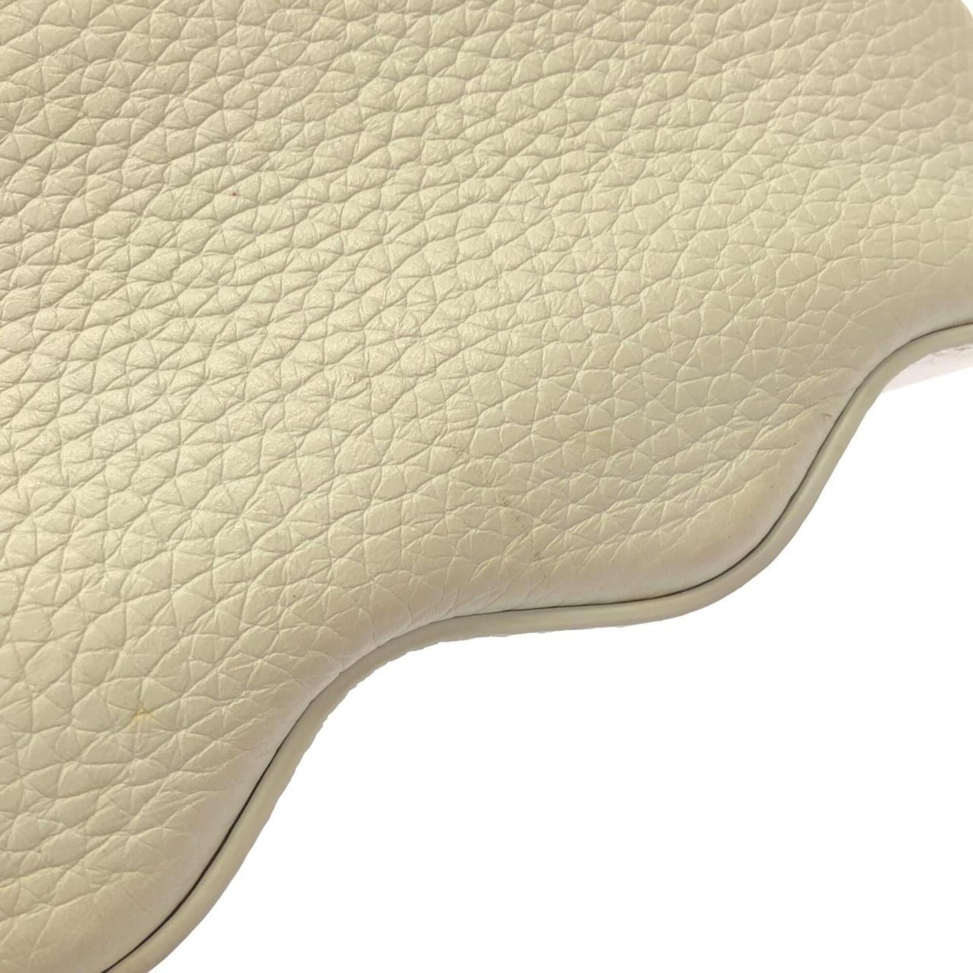 Bolso de mano Louis Vuitton Capucines MINI M22121 7
