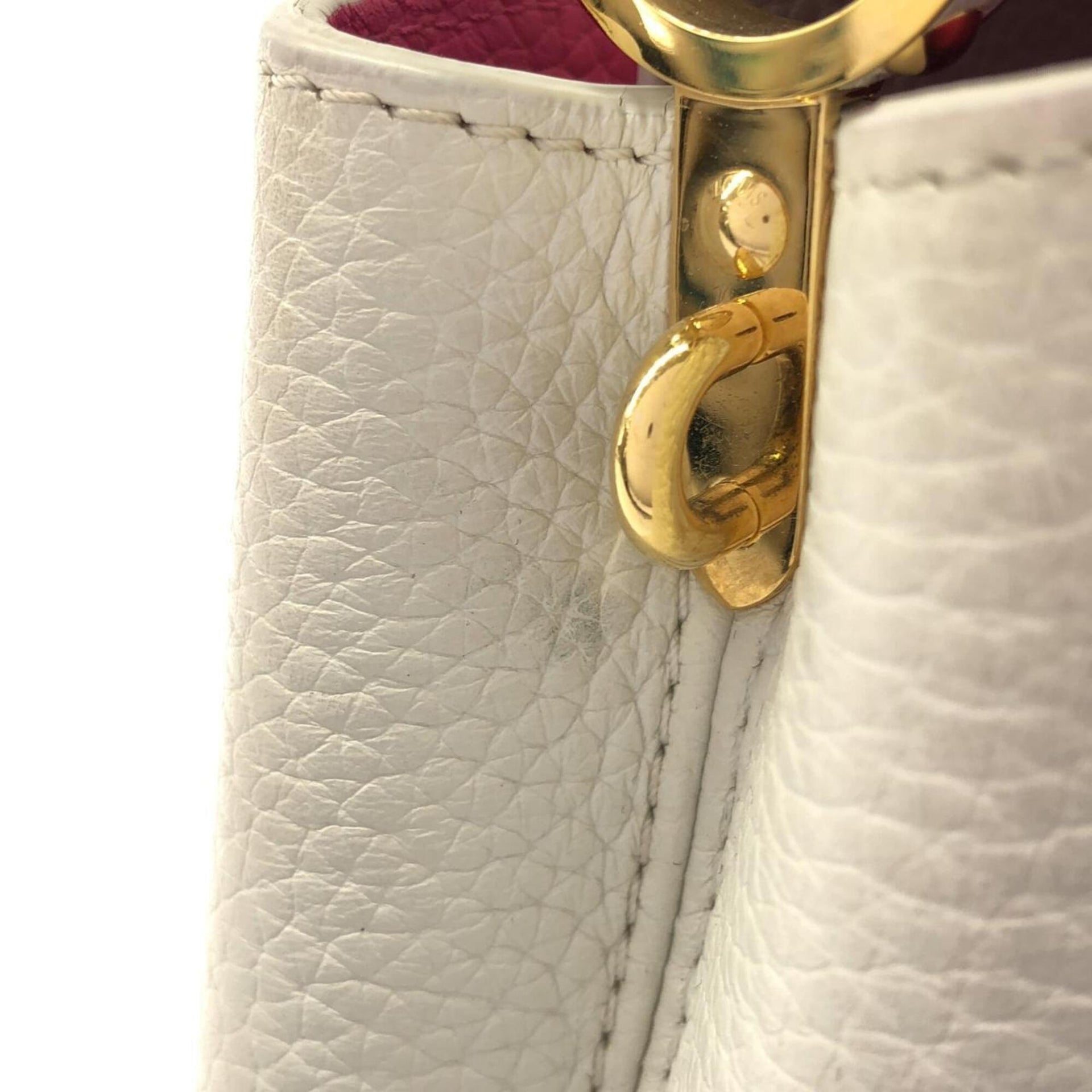 Bolso de mano Louis Vuitton Capucines MINI M22121 14