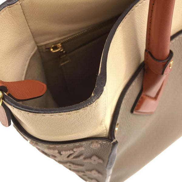 Louis Vuitton On My Side MM M53825 handtas 17