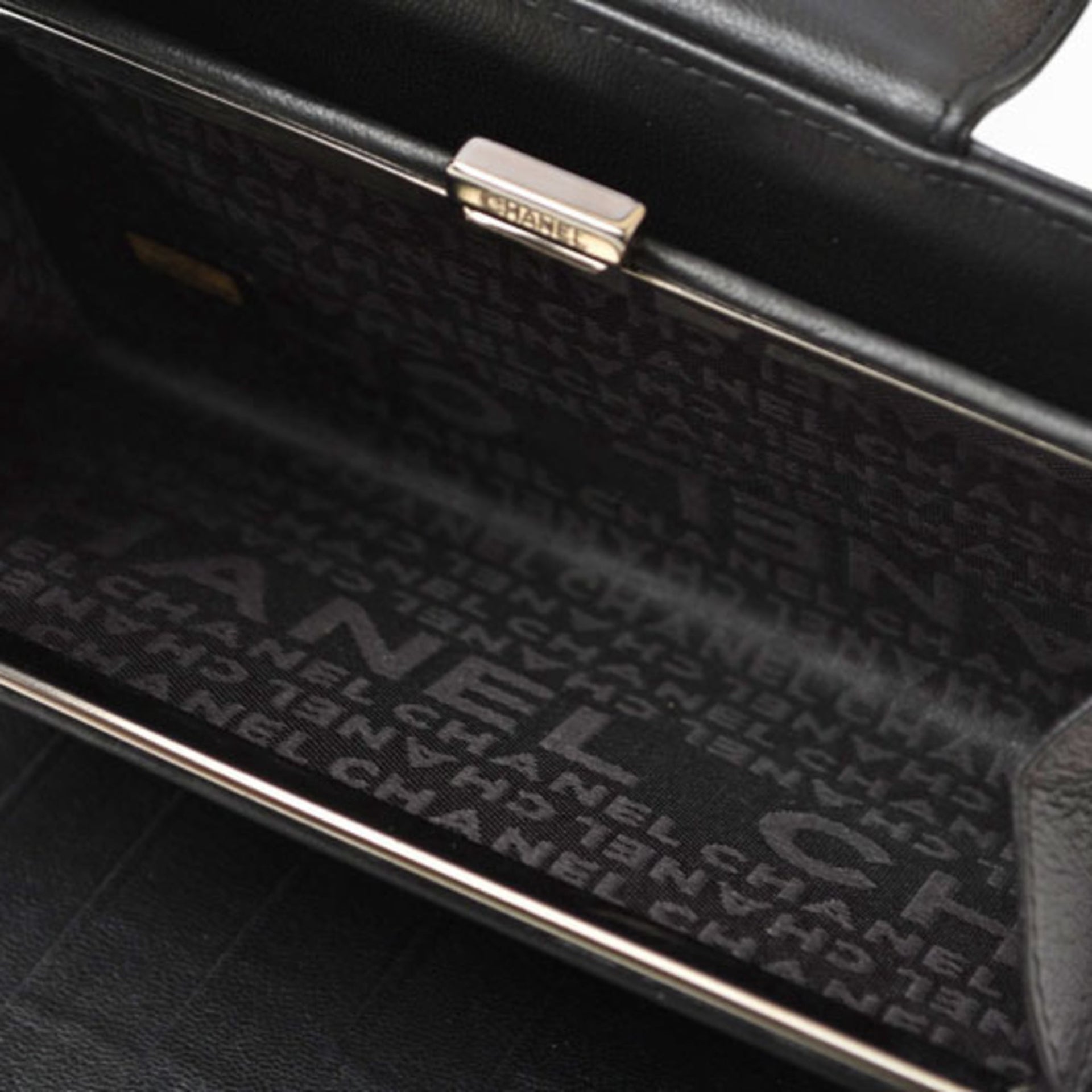 Chanel CHANEL Langbörse aus Lammleder Icon Schwarz 26