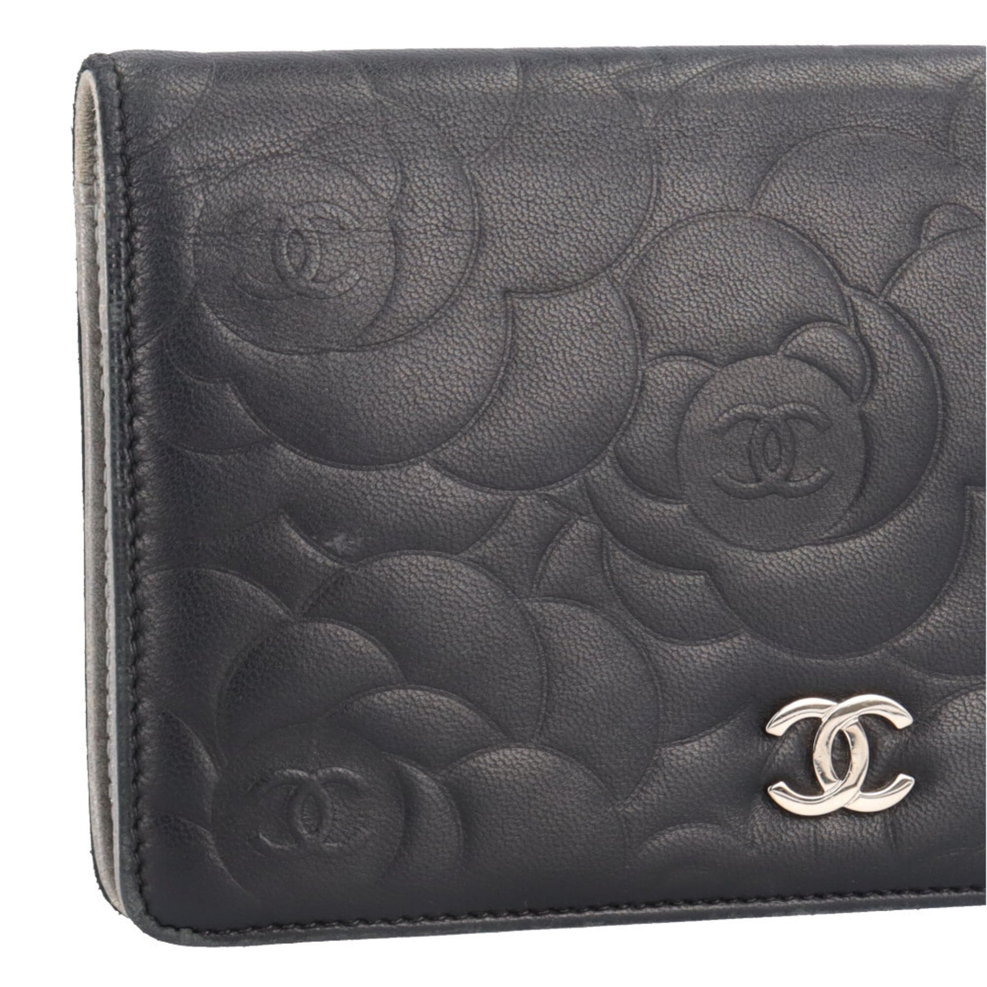 Cartera plegable Chanel Camellia Coco Mark 26