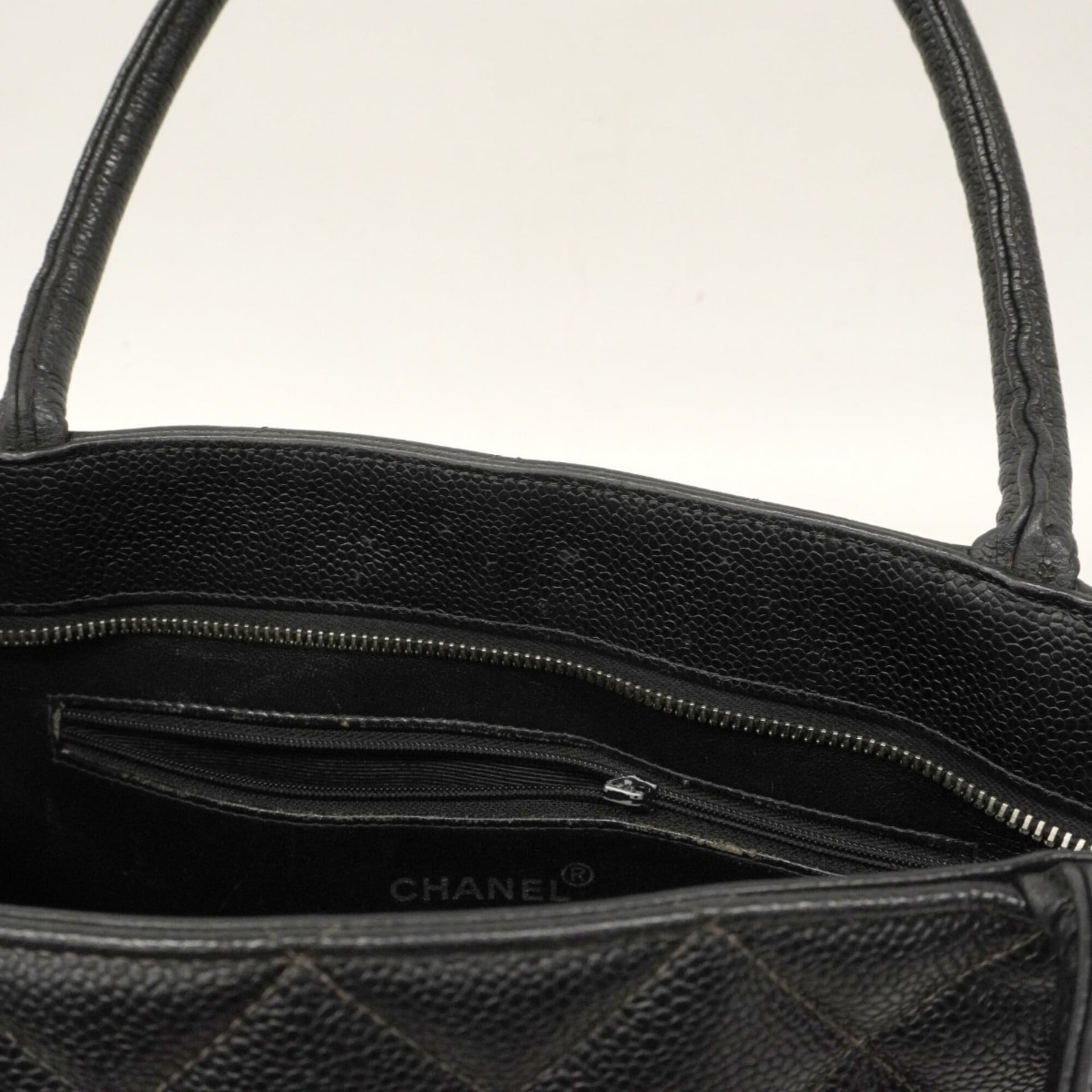 Bolso tote Chanel 22