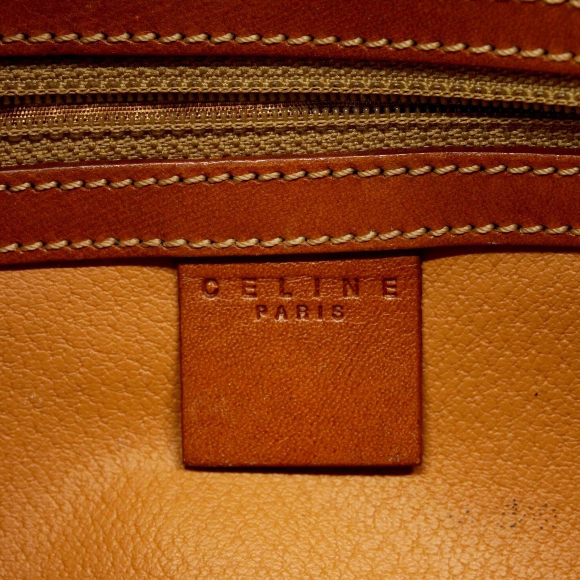 Bolso Celine Macadam marrón para mujer 15